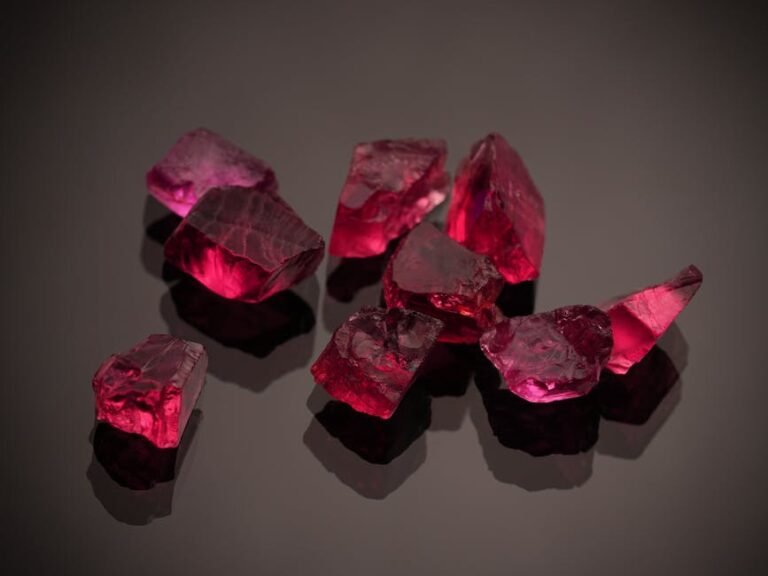 Garnet Crystal: Meaning, Properties & Healing Guide