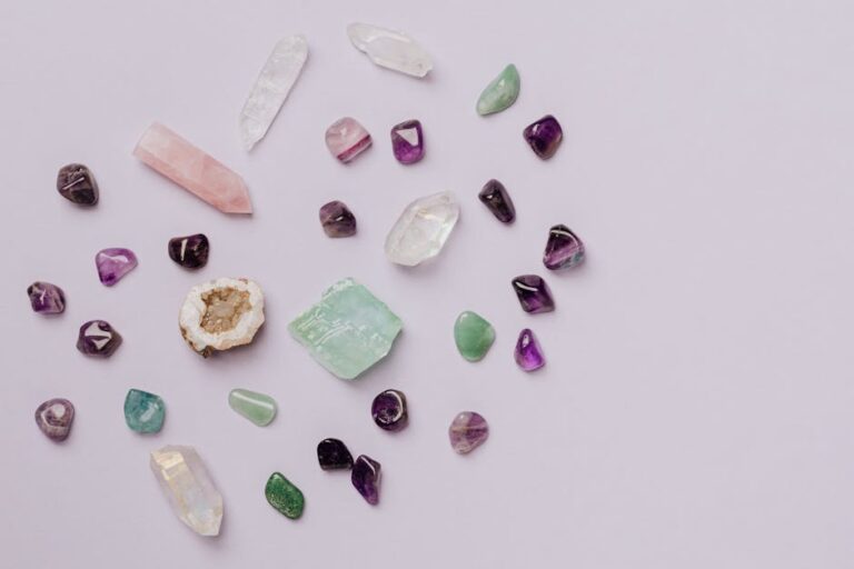 May Birthstone: Emerald Meaning, Properties & Gift Guide