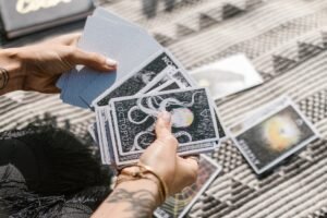 How to Read Crystal Energy: Discovering What's Stored Inside