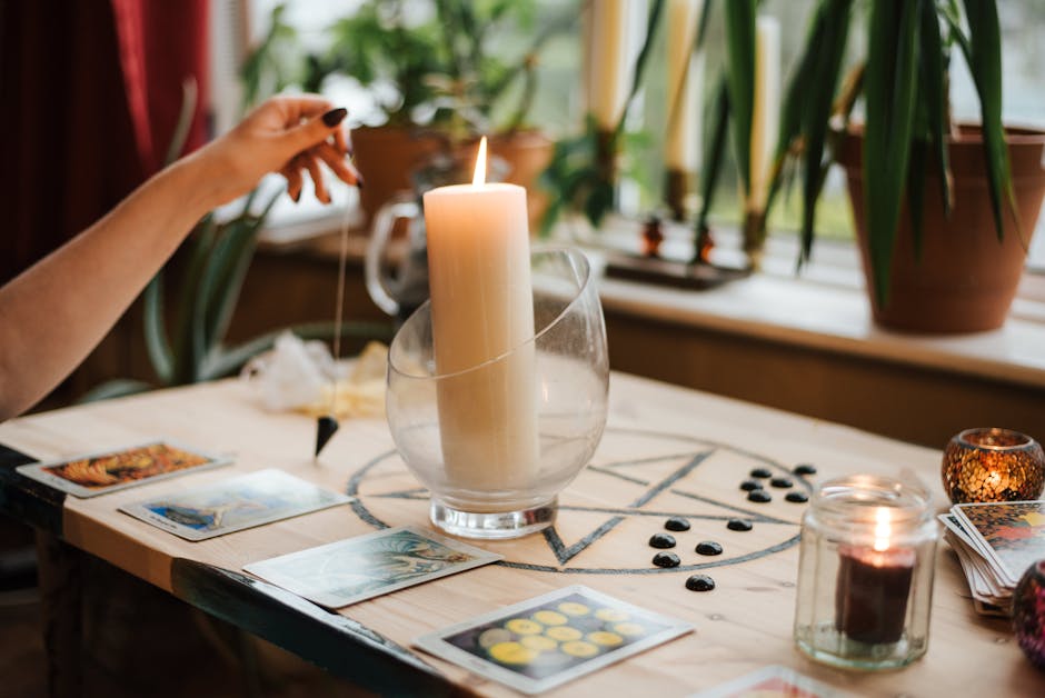 Crystal pendulum used for decision-making guidance